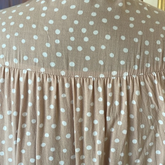 Forever 21 button down peach polkadot long sleeve tunic (L) - Picture 5 of 7